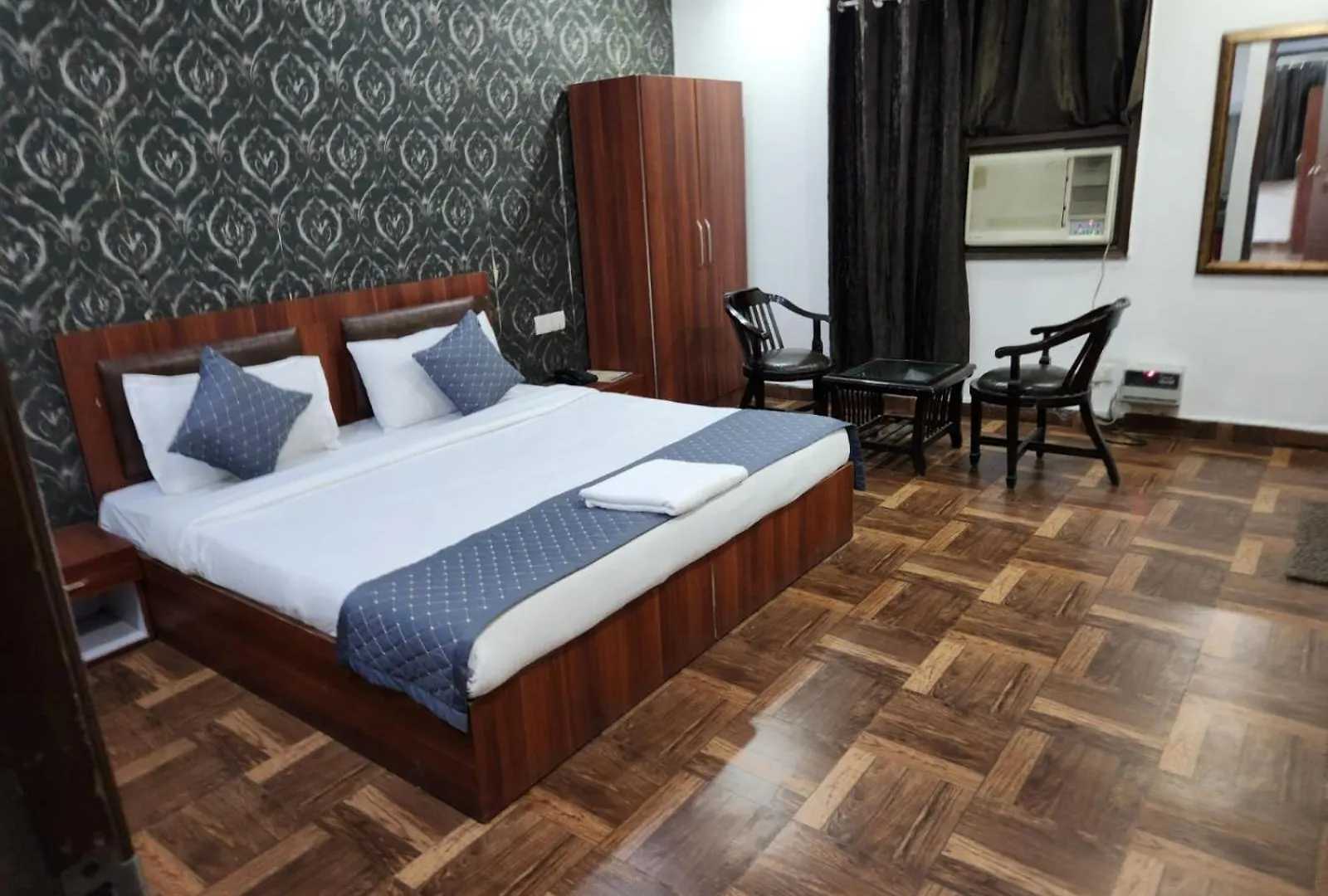 Hotel King Plaza New Delhi India
